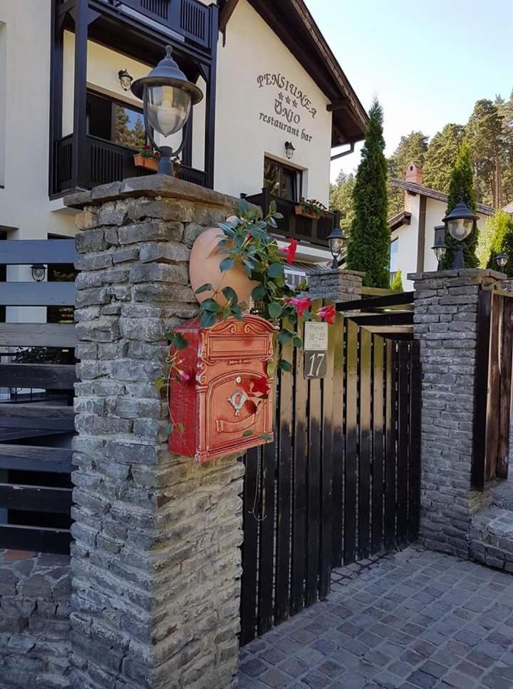 Pensiunea Unio Săcele Exterior foto